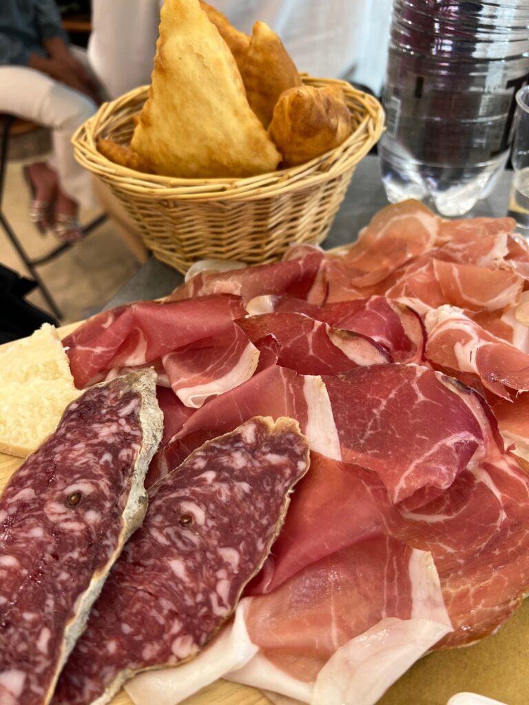 Food guide in Italy, what to eat in parma